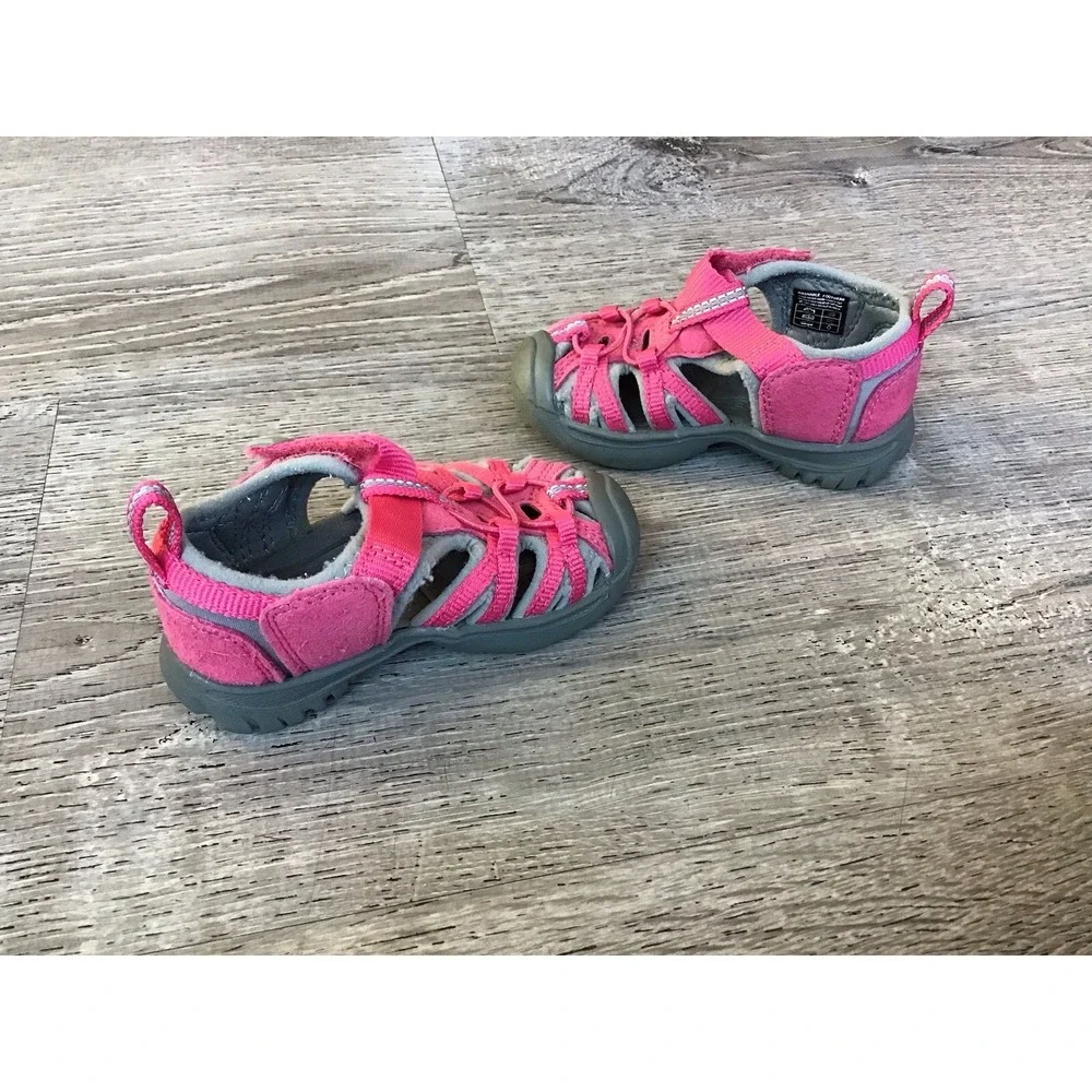 Keen Whisper Baby Girls Size 5 Slip On Water Shoes Sandals 1019213